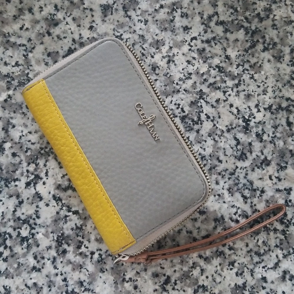 Cole Haan Crosby colorblock electronic wristlet